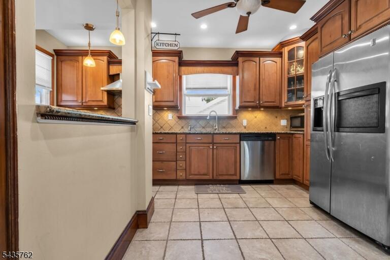 Property listing MLS 4032521 photo 10