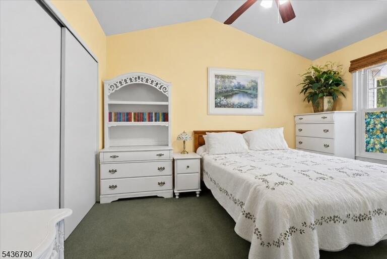Property listing MLS 4033062 photo 20