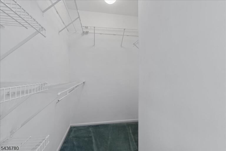 Property listing MLS 4033062 photo 27