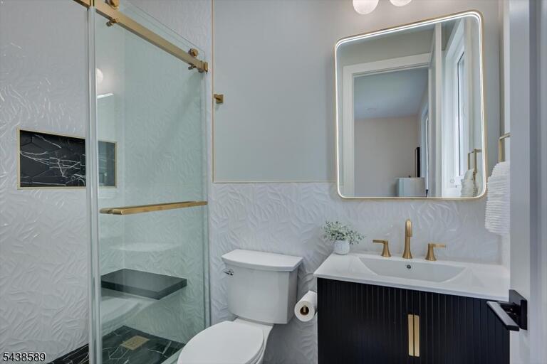 Property listing MLS 4033571 photo 13