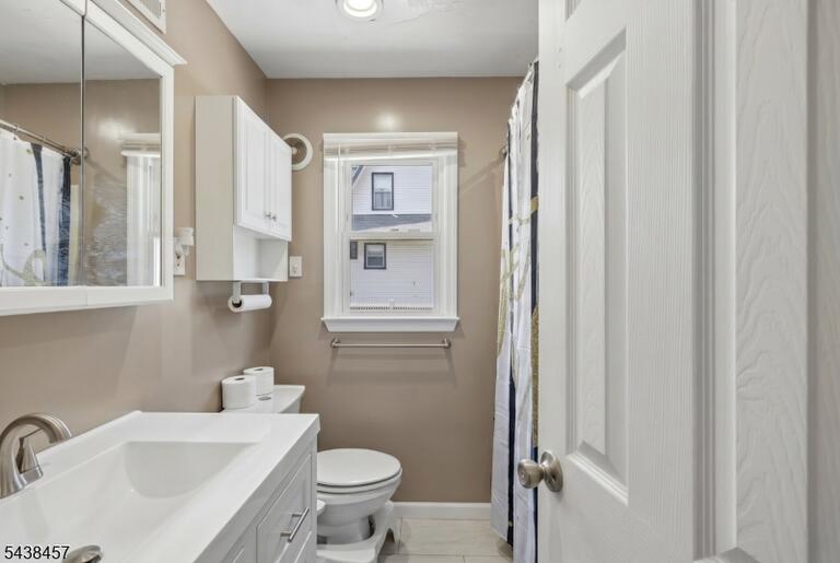 Property listing MLS 4033873 photo 14