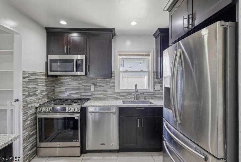 Property listing MLS 4033873 photo 8