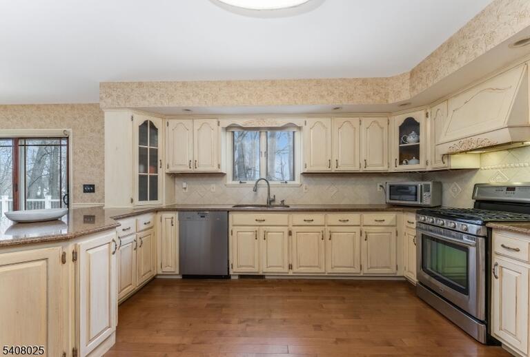 Property listing MLS 4034015 photo 10
