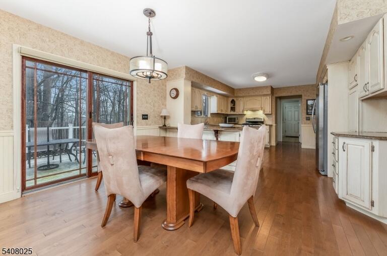 Property listing MLS 4034015 photo 6