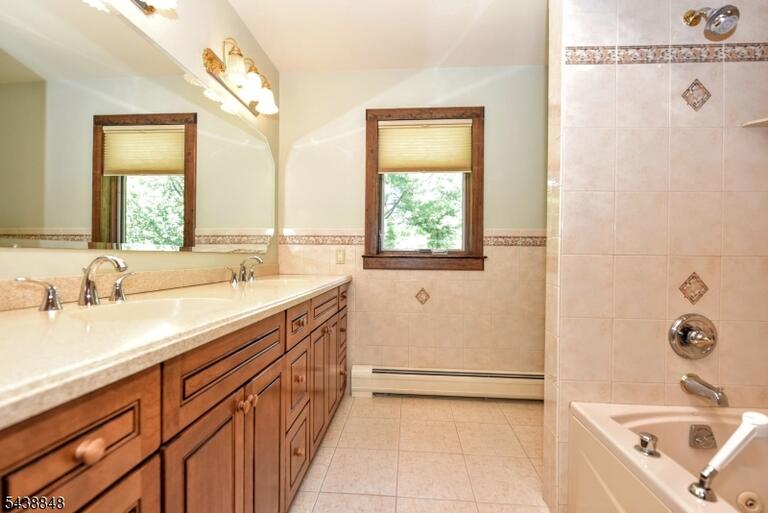 Property listing MLS 4034346 photo 20