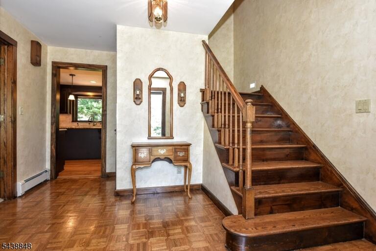 Property listing MLS 4034346 photo 4