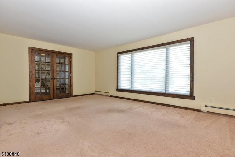 Property listing MLS 4034346 photo 6