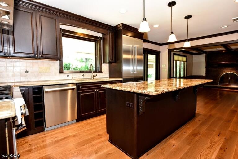 Property listing MLS 4034346 photo 9