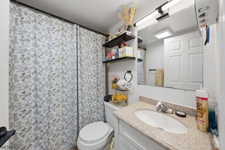 Property listing MLS 4035100 photo 10