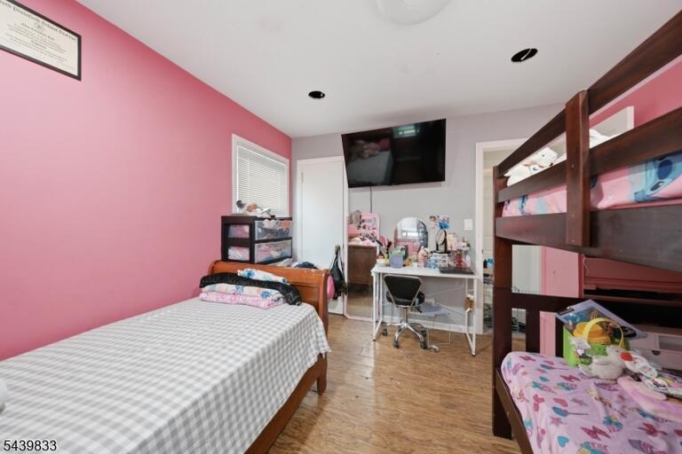 Property listing MLS 4035100 photo 17