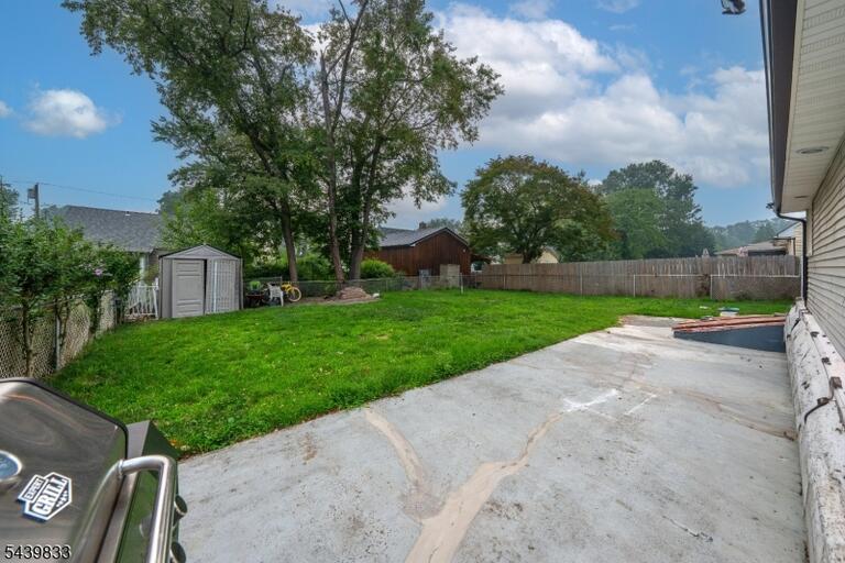 Property listing MLS 4035100 photo 24