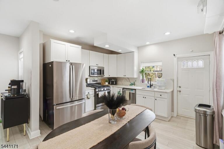 Property listing MLS 4035750 photo 7