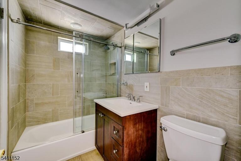Property listing MLS 4035937 photo 15