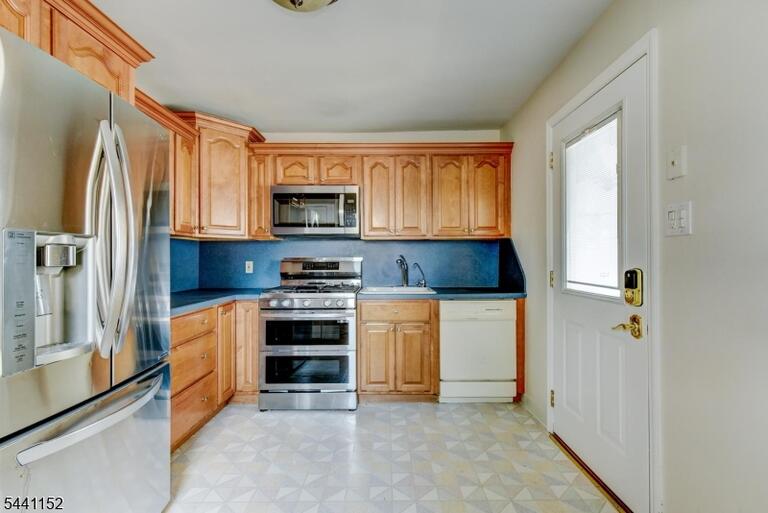 Property listing MLS 4035937 photo 20
