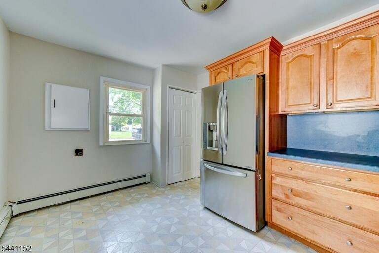 Property listing MLS 4035937 photo 23