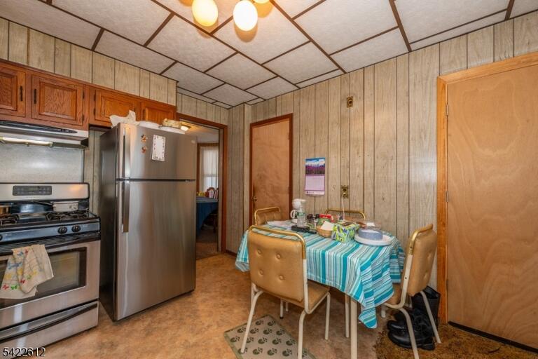 Property listing MLS 4036339 photo 9