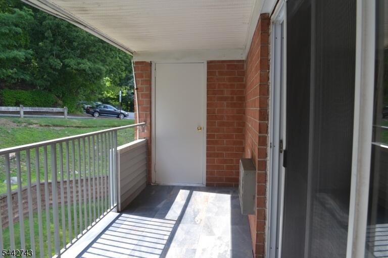 Property listing MLS 4037270 photo 5