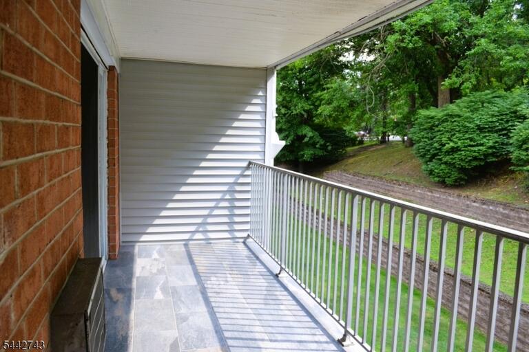Property listing MLS 4037270 photo 6