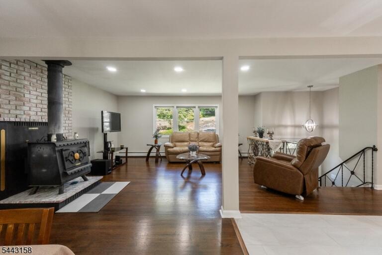 Property listing MLS 4037647 photo 15