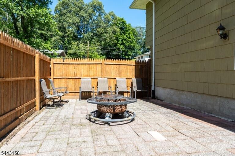 Property listing MLS 4037647 photo 8