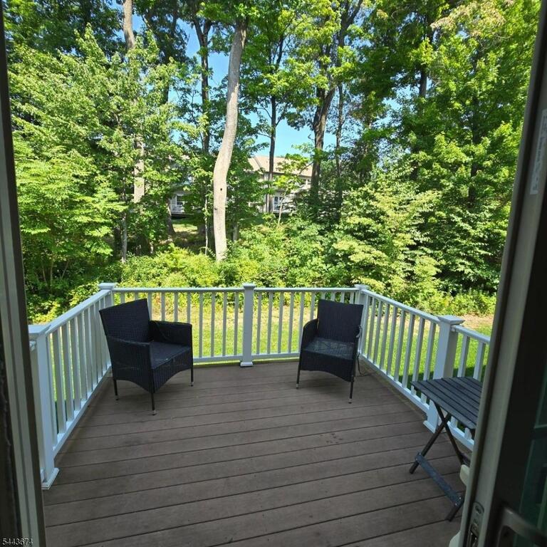 Property listing MLS 4037992 photo 19