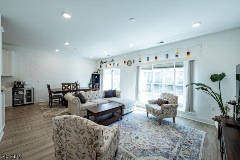 Property listing MLS 4039101 photo 10
