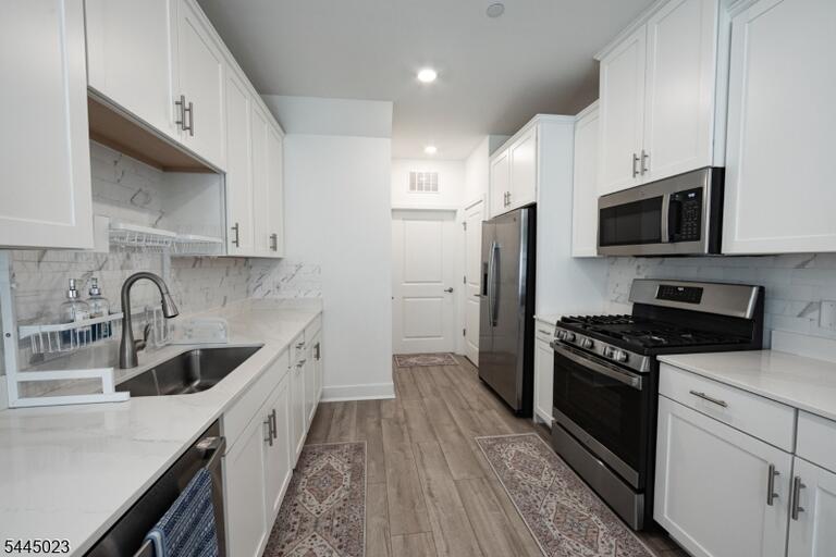 Property listing MLS 4039101 photo 8