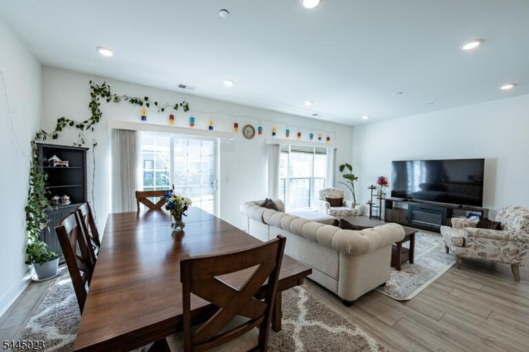 Property listing MLS 4039101 photo 9