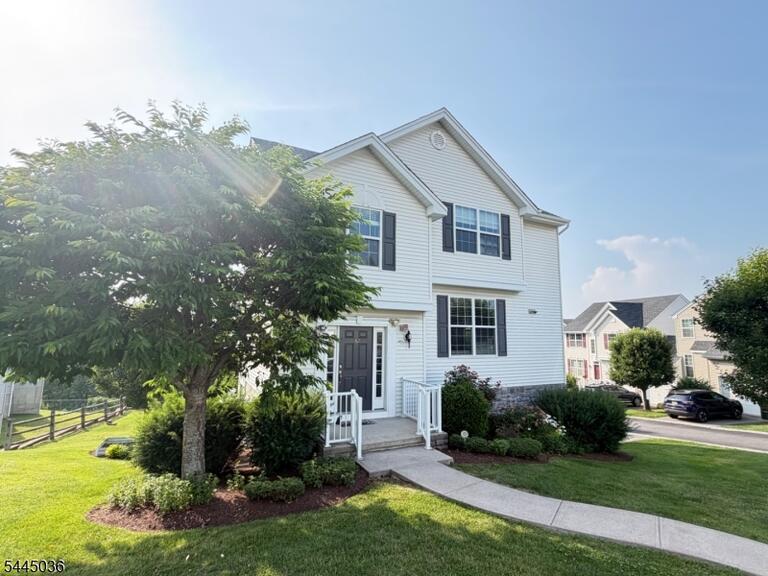 Property listing MLS 4039107 photo 2