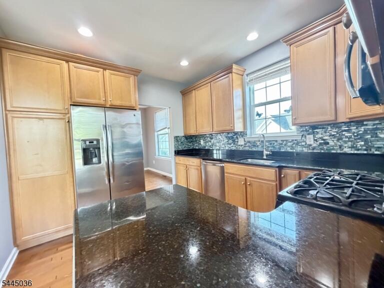 Property listing MLS 4039107 photo 8