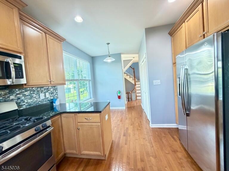 Property listing MLS 4039107 photo 9