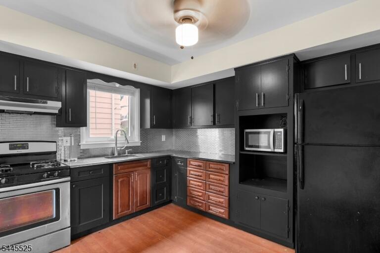 Property listing MLS 4039604 photo 3