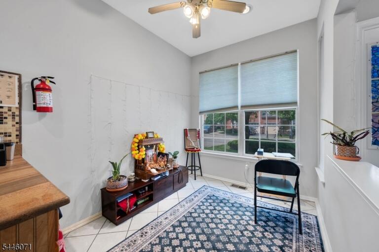 Property listing MLS 4040156 photo 10