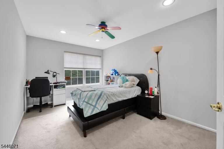 Property listing MLS 4040156 photo 18