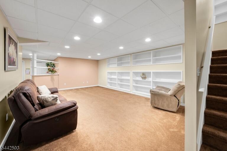 Property listing MLS 4040157 photo 23