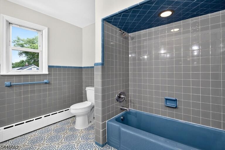 Property listing MLS 4040834 photo 15