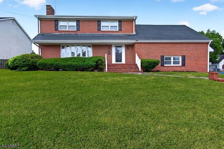 Property listing MLS 4040834 photo 2