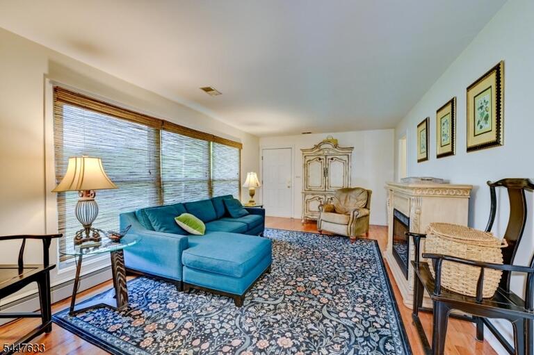 Property listing MLS 4041564 photo 14