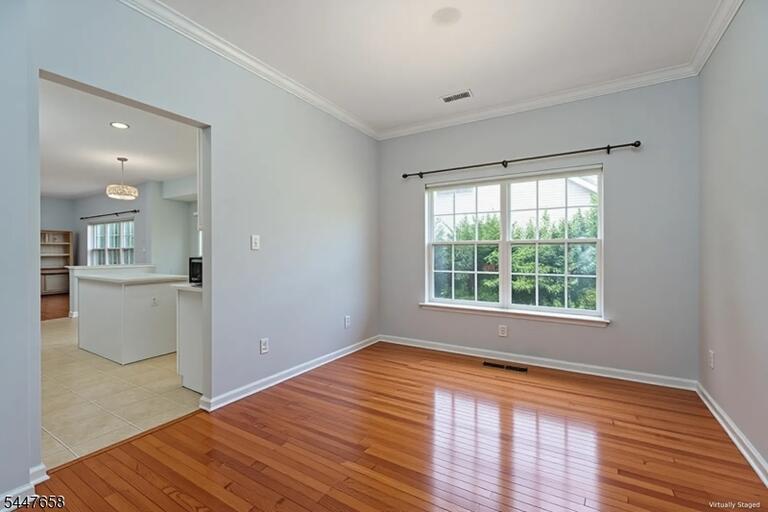 Property listing MLS 4041588 photo 12