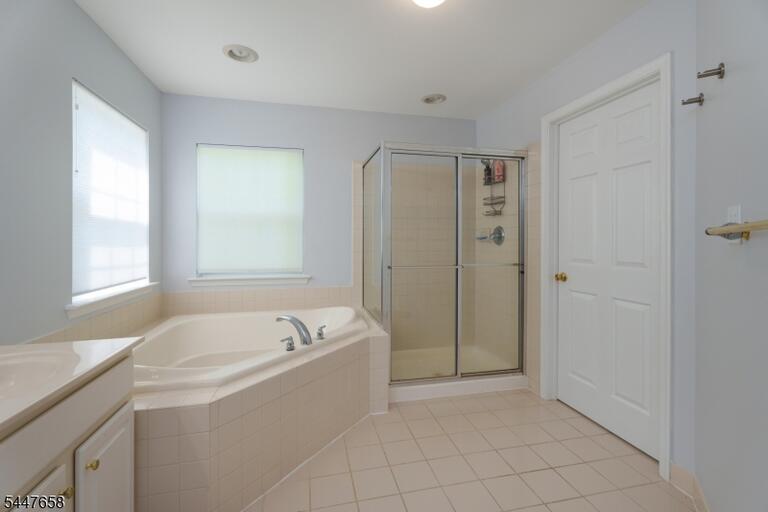 Property listing MLS 4041588 photo 26