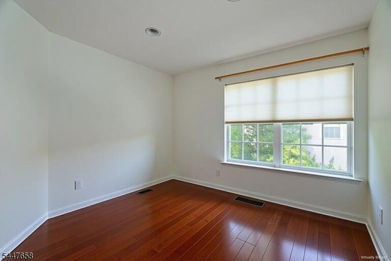 Property listing MLS 4041588 photo 30
