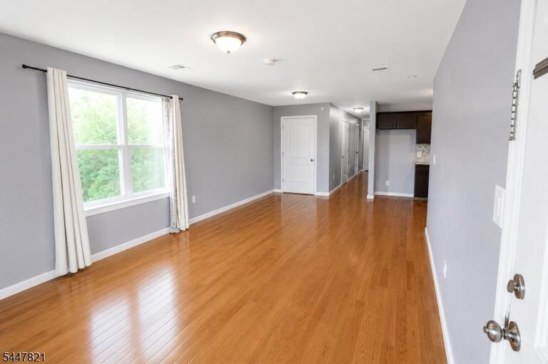 Property listing MLS 4041711 photo 23