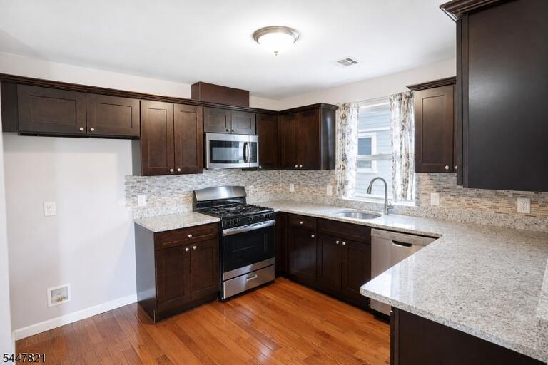 Property listing MLS 4041711 photo 24