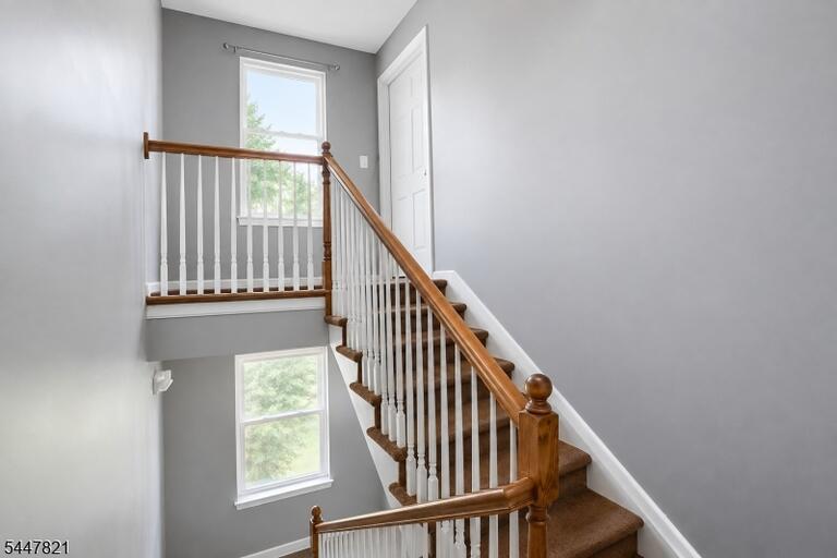 Property listing MLS 4041711 photo 6