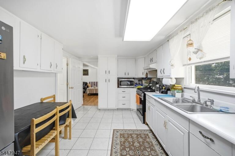 Property listing MLS 4041832 photo 22