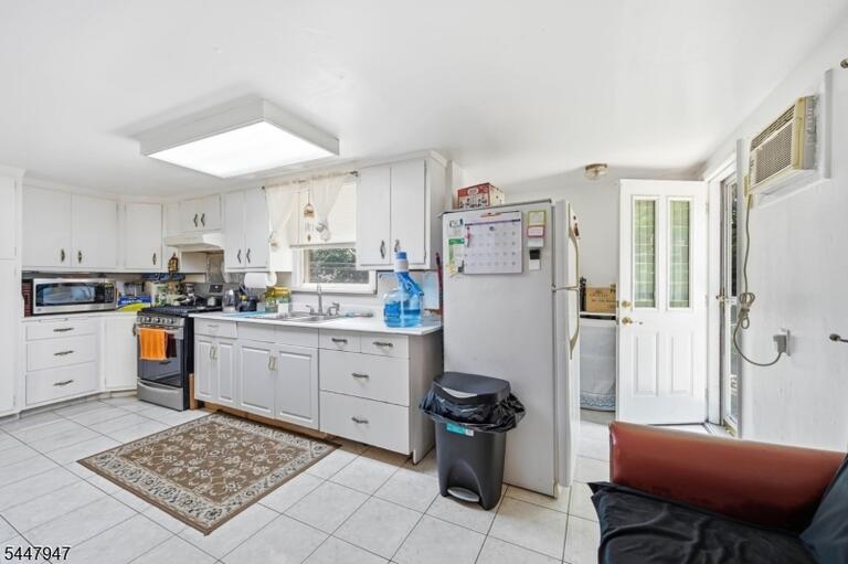 Property listing MLS 4041832 photo 24