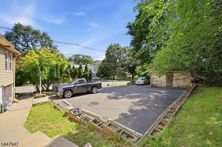 Property listing MLS 4041832 photo 3