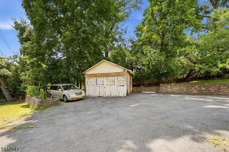 Property listing MLS 4041832 photo 5