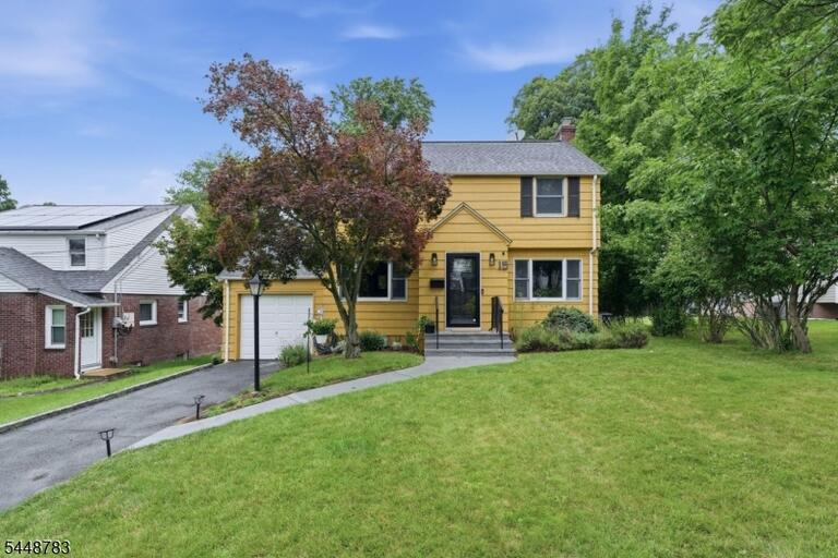 Property listing MLS 4042545 photo 2