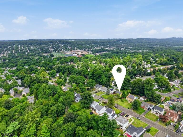 Property listing MLS 4042545 photo 35